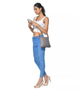 SIGNATURE SHOULDER BAG