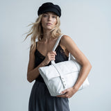 OVERSIZED CLUTCH